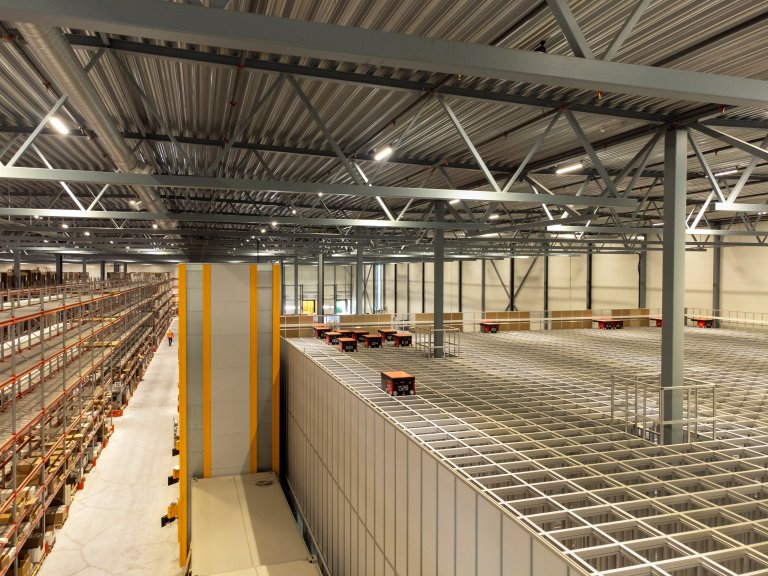 AutAutostore in warehouse Vestbyostore in warehouse Vestby